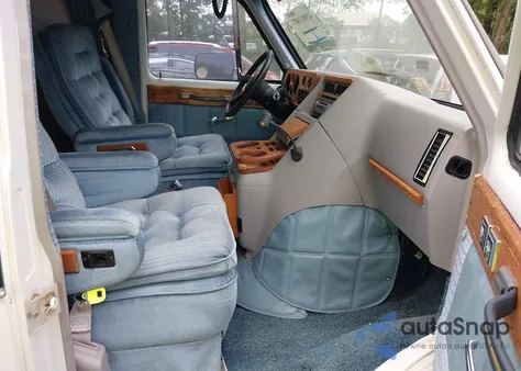 1991 GMC Rally Wagon / Van G2500 z USA, uszkodzony, nr VIN 2GDEG25KXM4501165